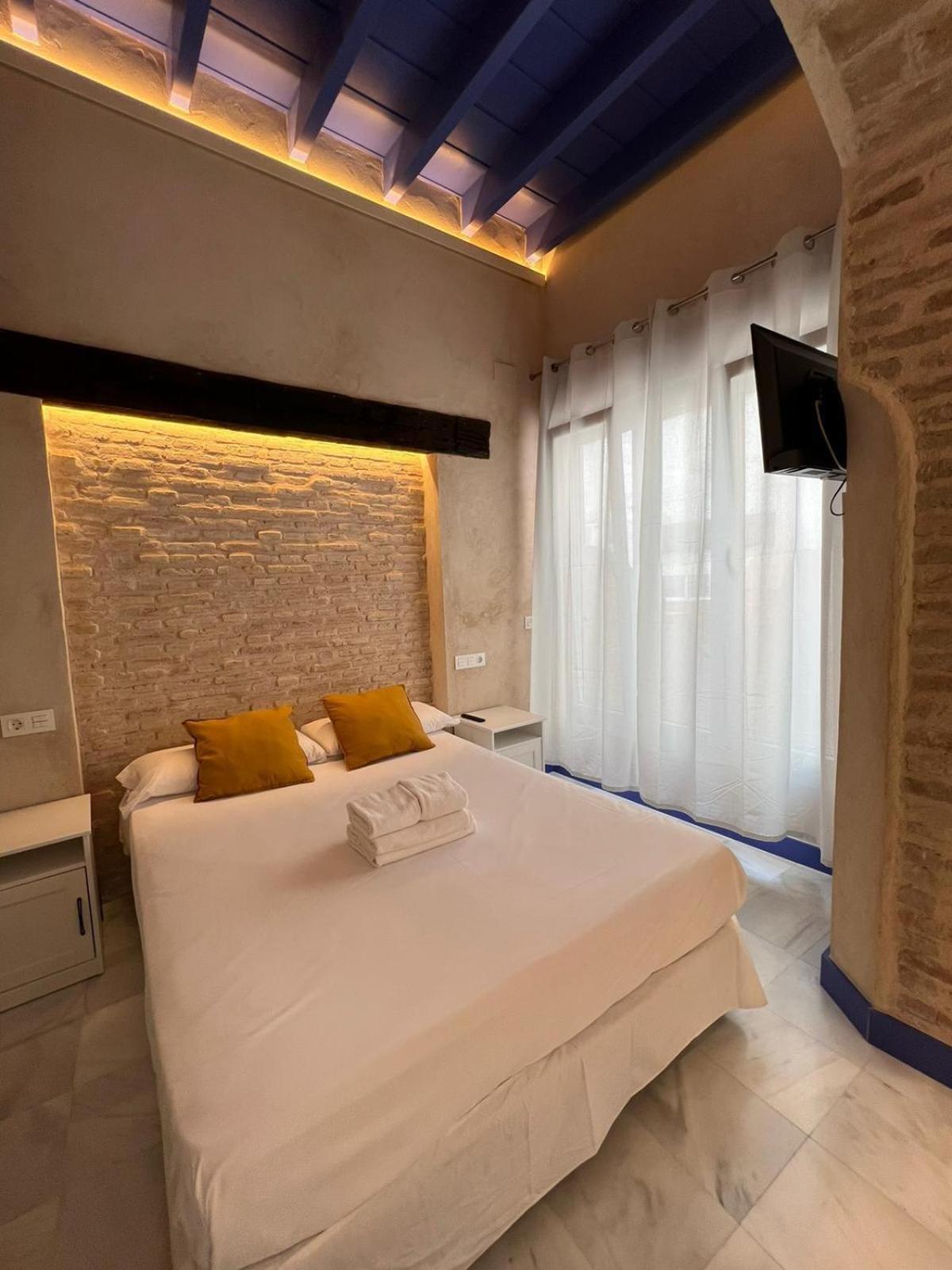 Philippe'S Home Triana Seville Luaran gambar